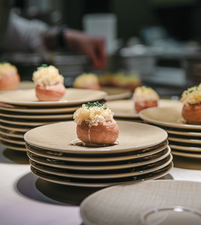 Plating · Award-Moment